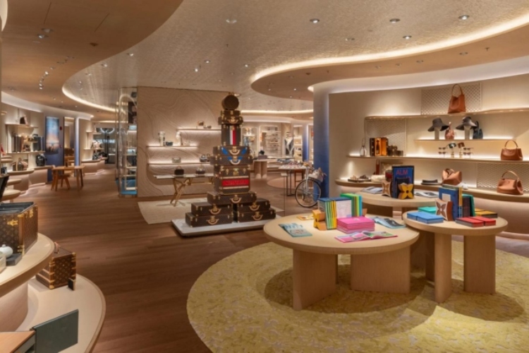 louis-vuitton-otvara-luksuznu-brodsku-prodavnicu-u-sangaju-3