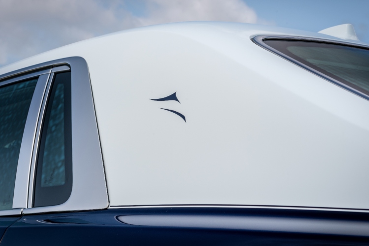 rolls-royce-muralna-umetnost-dunhuanga-u-pokretu-4