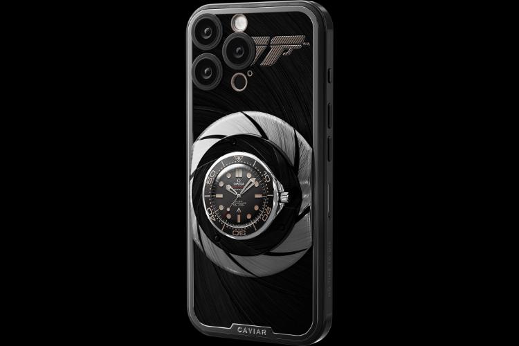 licenca-za-luksuz-caviar-lansira-iphone-sa-ugradenim-omega-bond-casovnikom-15