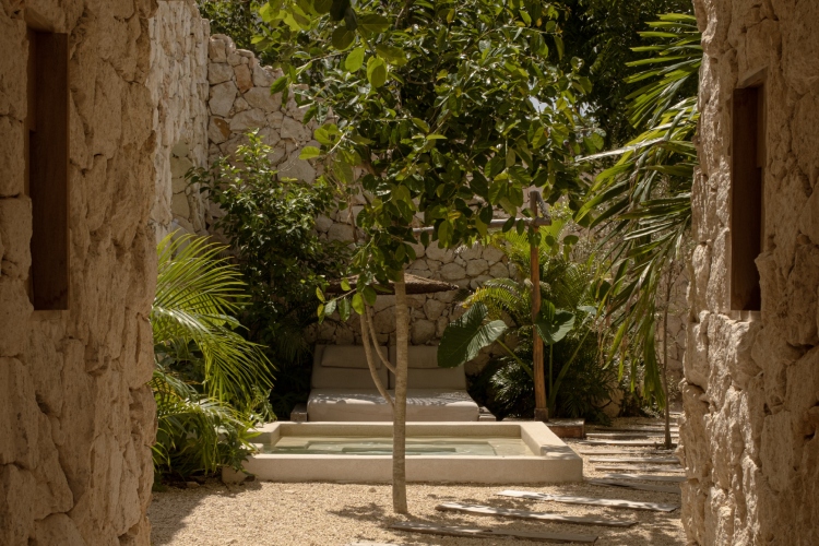 hacienda-wabi-arhitektura-koja-uranja-u-dzunglu-tuluma-5