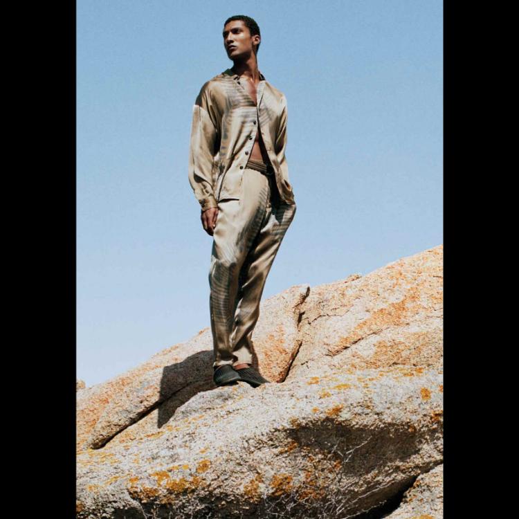 giorgio-armani-mare-2025-leto-u-znaku-laganih-silueta-morskih-vetrova-i-svesnog-luksuza-1