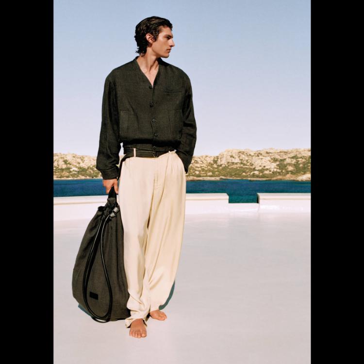 giorgio-armani-mare-2025-leto-u-znaku-laganih-silueta-morskih-vetrova-i-svesnog-luksuza-4
