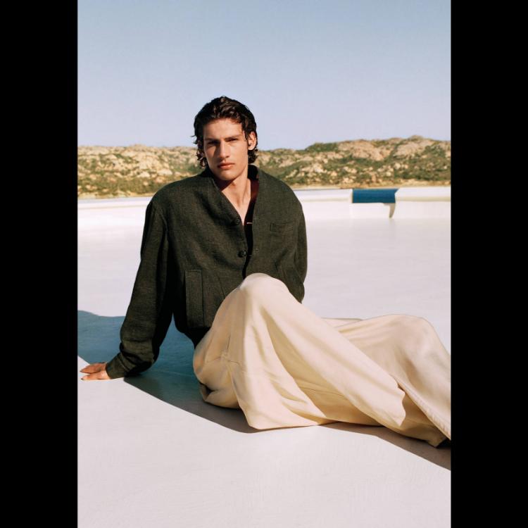 giorgio-armani-mare-2025-leto-u-znaku-laganih-silueta-morskih-vetrova-i-svesnog-luksuza-5