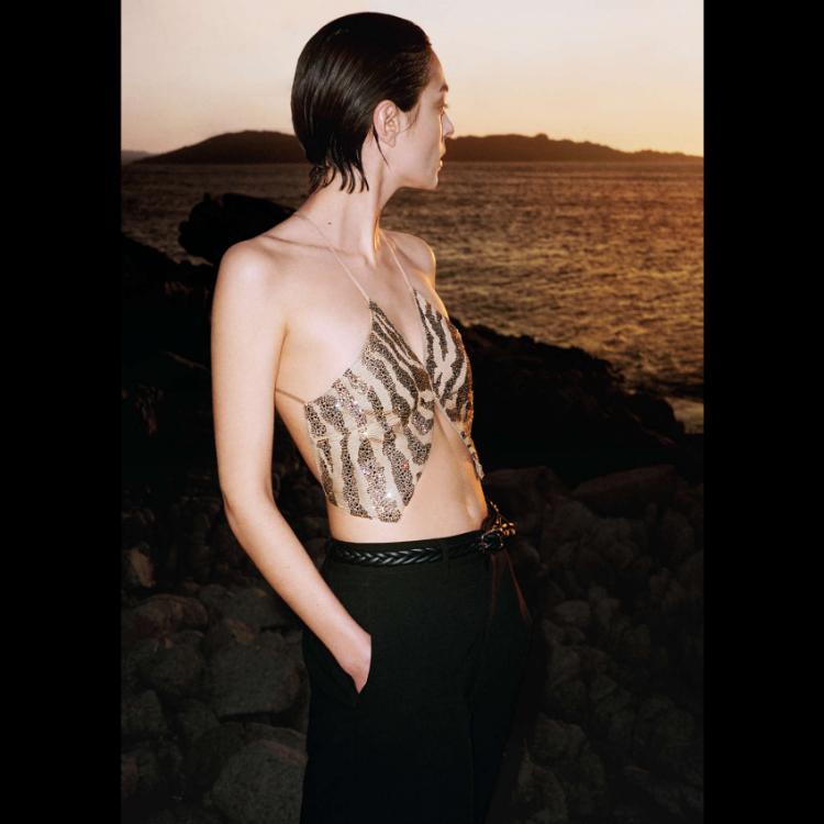 giorgio-armani-mare-2025-leto-u-znaku-laganih-silueta-morskih-vetrova-i-svesnog-luksuza-23