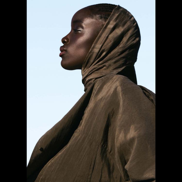 giorgio-armani-mare-2025-leto-u-znaku-laganih-silueta-morskih-vetrova-i-svesnog-luksuza-34