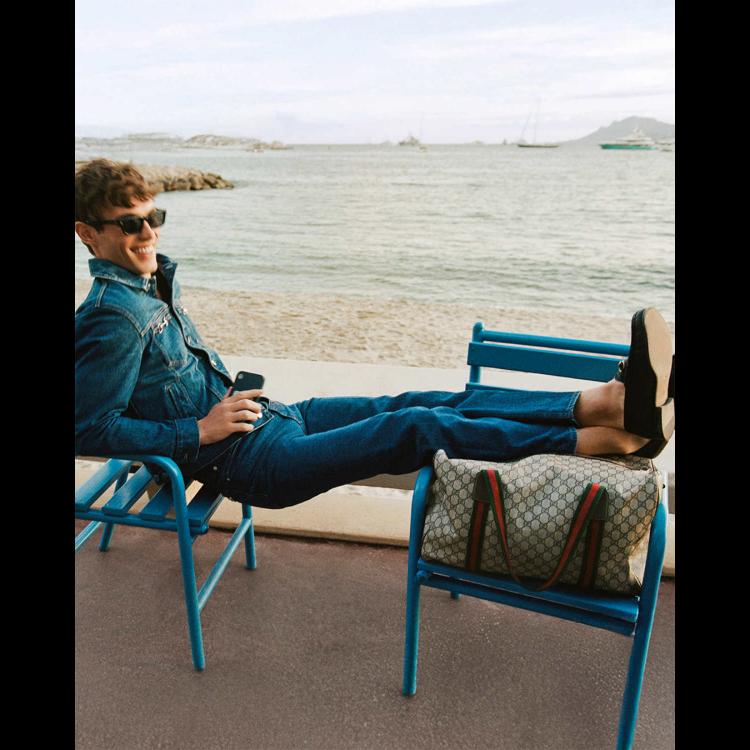 gucci-slavi-gg-monogram-u-novoj-kampanji-snimljenoj-na-suncanoj-rivijeri-kana-7
