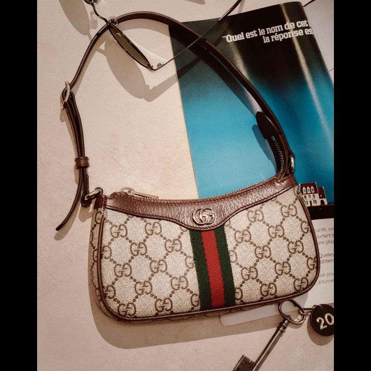 gucci-slavi-gg-monogram-u-novoj-kampanji-snimljenoj-na-suncanoj-rivijeri-kana-21