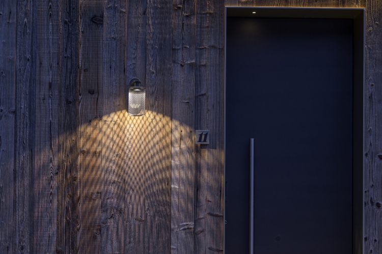platek-na-euroluce-2025-svetlosna-poezija-na-granici-dizajna-i-arhitekture-4