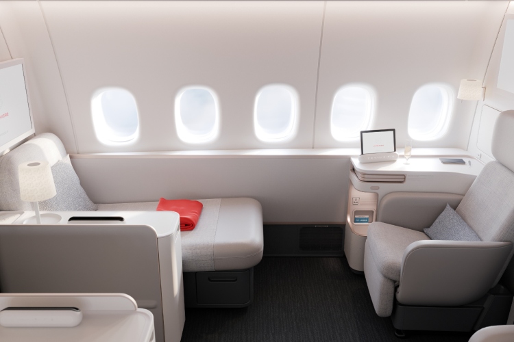 air-france-i-jacquemus-predstavljaju-novu-definiciju-luksuza-na-nebu-la-premiere-sada-ukljucuje-i-dizajners-8