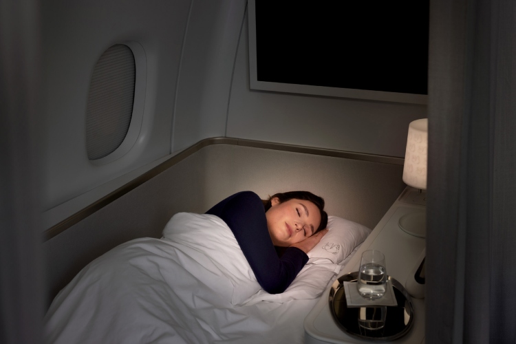 air-france-i-jacquemus-predstavljaju-novu-definiciju-luksuza-na-nebu-la-premiere-sada-ukljucuje-i-dizajners-11