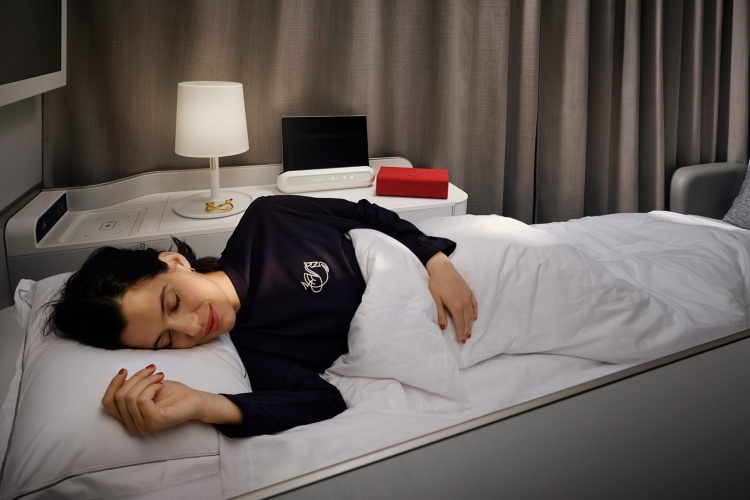 air-france-i-jacquemus-predstavljaju-novu-definiciju-luksuza-na-nebu-la-premiere-sada-ukljucuje-i-dizajnersku-1