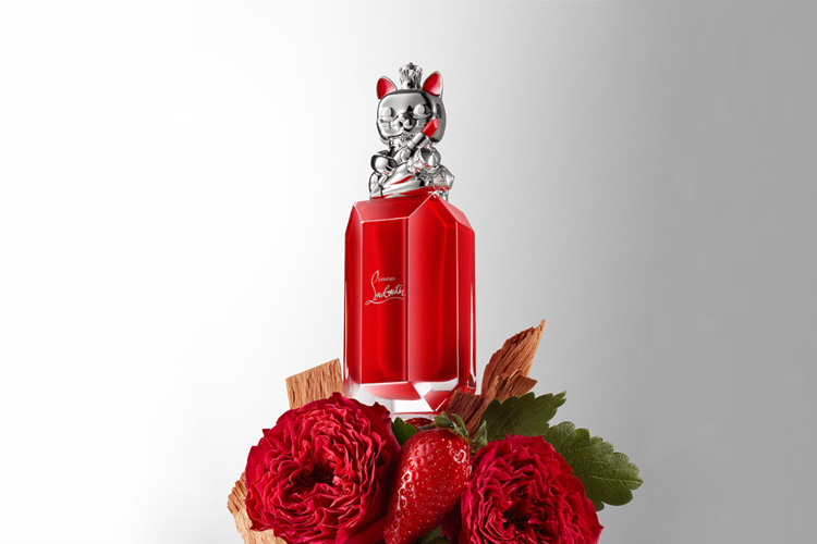 christian-louboutin-beauty-predstavlja-loubidoo-eau-de-parfum-razigrani-luksuz-u-bocici-1