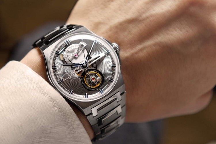 czapek-otkriva-futuristicki-tourbillon-u-kolekciji-antarctique-2