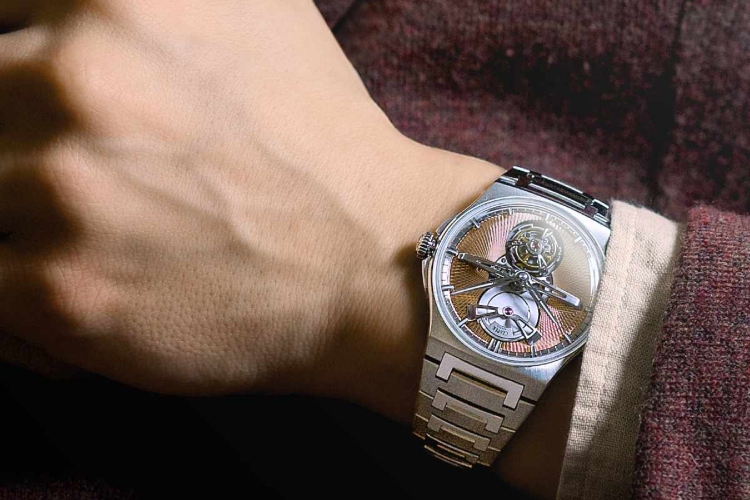 czapek-otkriva-futuristicki-tourbillon-u-kolekciji-antarctique-3