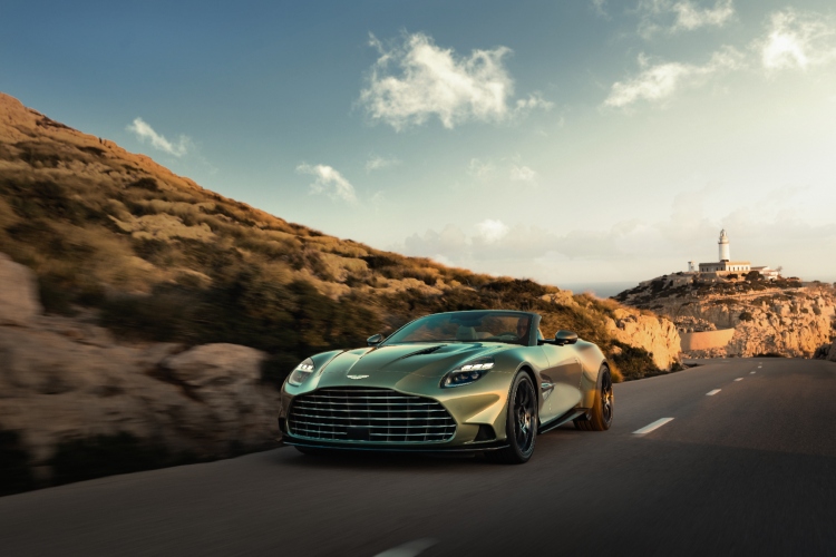 novi-aston-martin-1