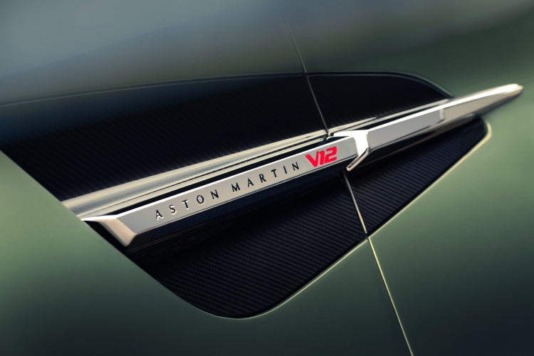 novi-aston-martin-7