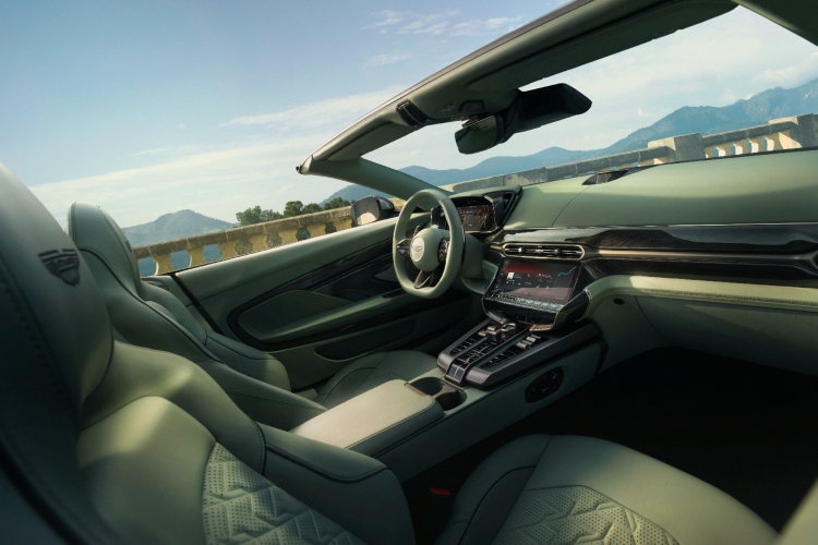 novi-aston-martin-11
