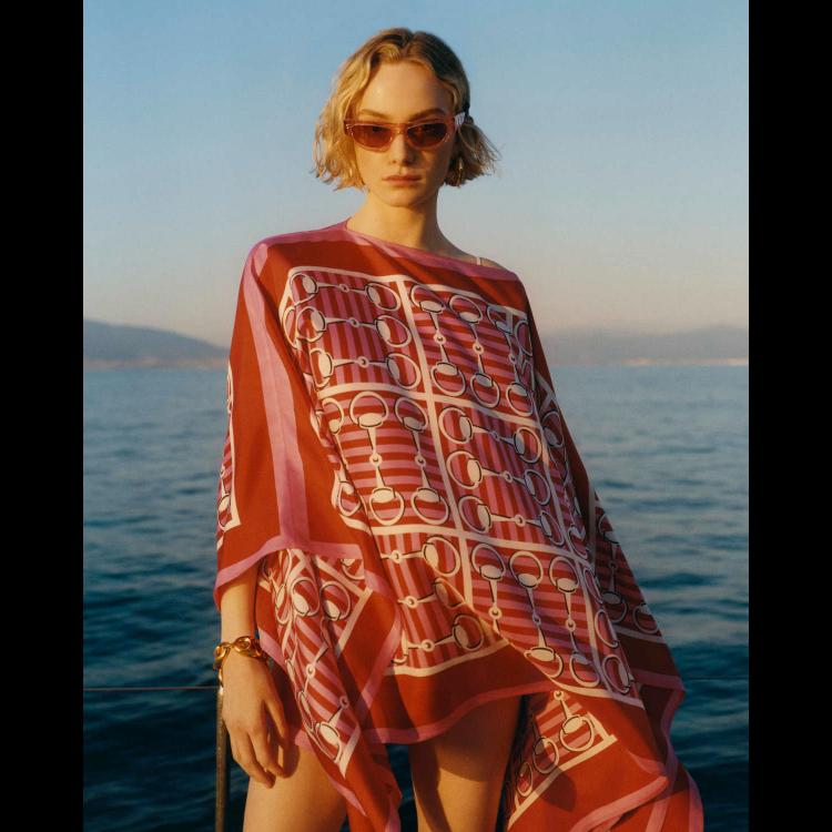 gucci-predstavlja-lido-kampanju-letnja-himna-slobodi-suncu-i-mediteranskoj-eleganciji-8