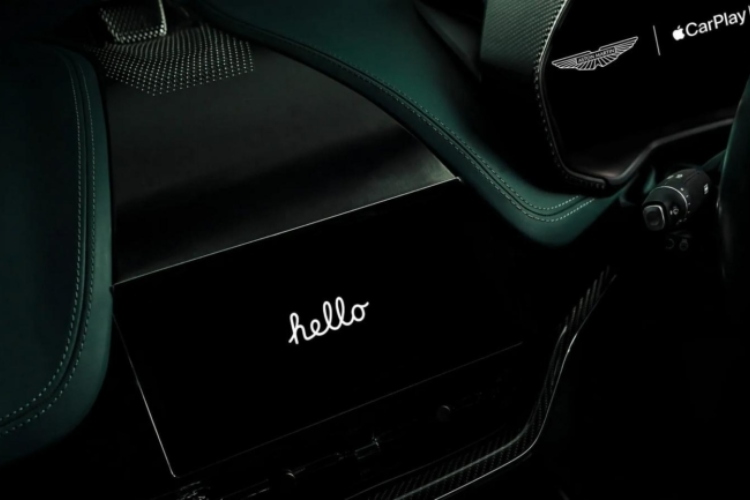 stigao-je-apple-carplay-ultra-ali-morate-kupiti-aston-martin-3