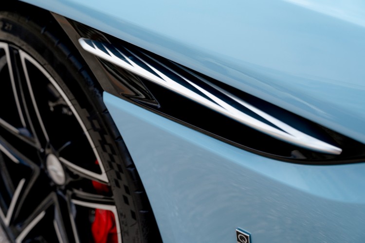 astonmartin-15