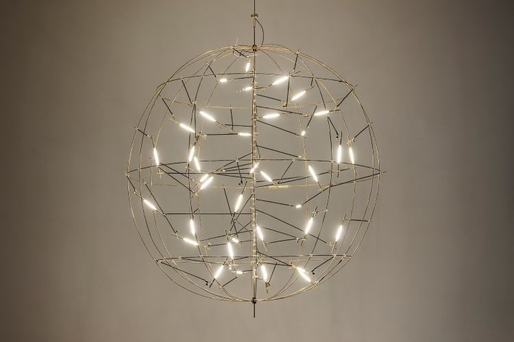 catellani-smith-svetlost-u-rukama-majstora-3