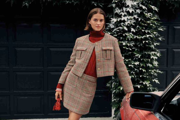 jisoo-i-tommy-hilfiger-praznicna-elegancija-u-kampanji-a-hilfiger-holiday-2025-7