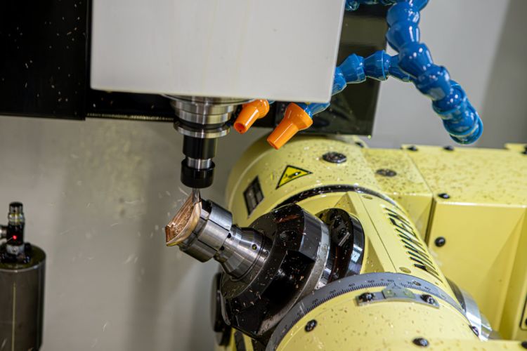 franck-muller-vanguard-alquimiamc-umetnost-vremena-i-metal-koji-zivi-17