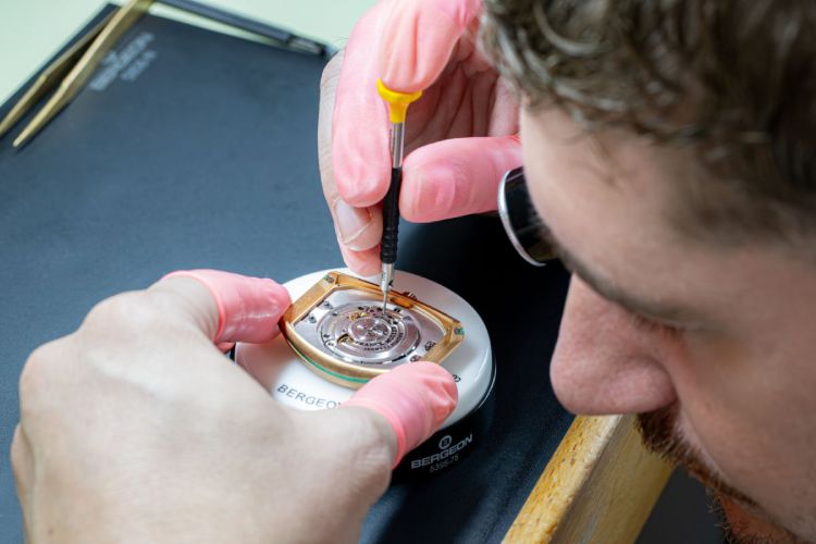 franck-muller-vanguard-alquimiamc-umetnost-vremena-i-metal-koji-zivi-28