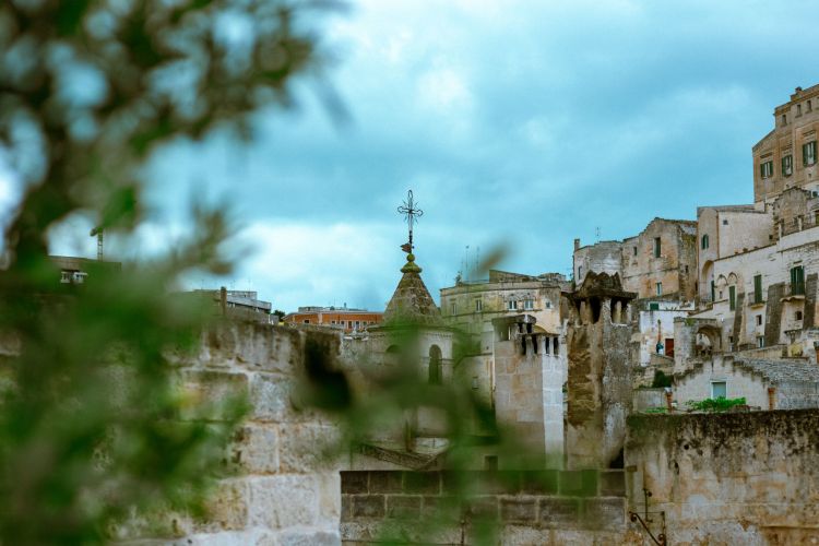 moyseion-matera-svetlost-zvuk-i-voda-tri-simbola-vecnosti-2