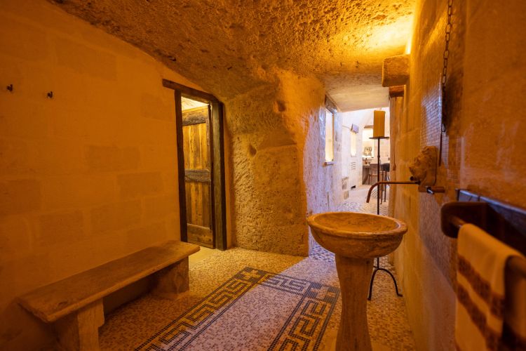 moyseion-matera-svetlost-zvuk-i-voda-tri-simbola-vecnosti-25