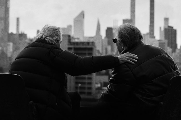 moncler-warmer-together-filmska-oda-prijateljstvu-sa-al-pacinom-i-robertom-de-nirom-11