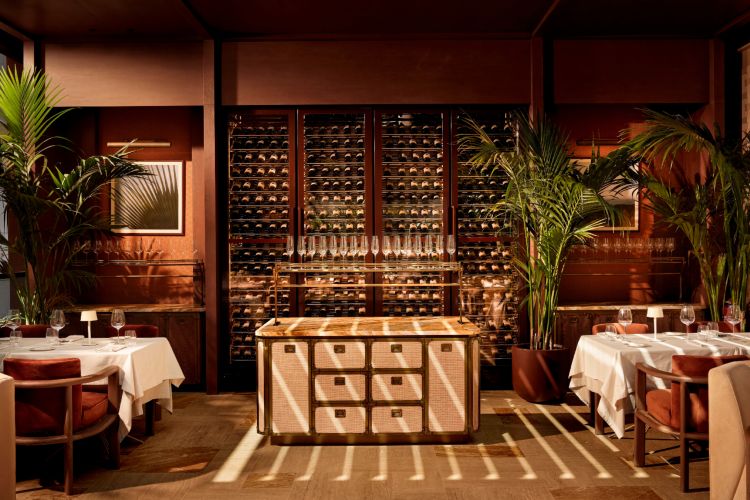 esca-mediteranski-dozivljaj-u-srcu-izmira-spoj-kulinarstva-arhitekture-i-svetlosti-5