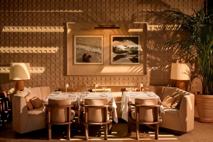 esca-mediteranski-dozivljaj-u-srcu-izmira-spoj-kulinarstva-arhitekture-i-svetlosti-6