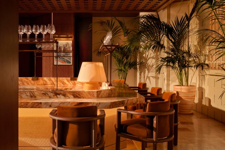 esca-mediteranski-dozivljaj-u-srcu-izmira-spoj-kulinarstva-arhitekture-i-svetlosti-10