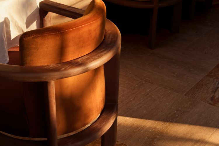 esca-mediteranski-dozivljaj-u-srcu-izmira-spoj-kulinarstva-arhitekture-i-svetlosti-16