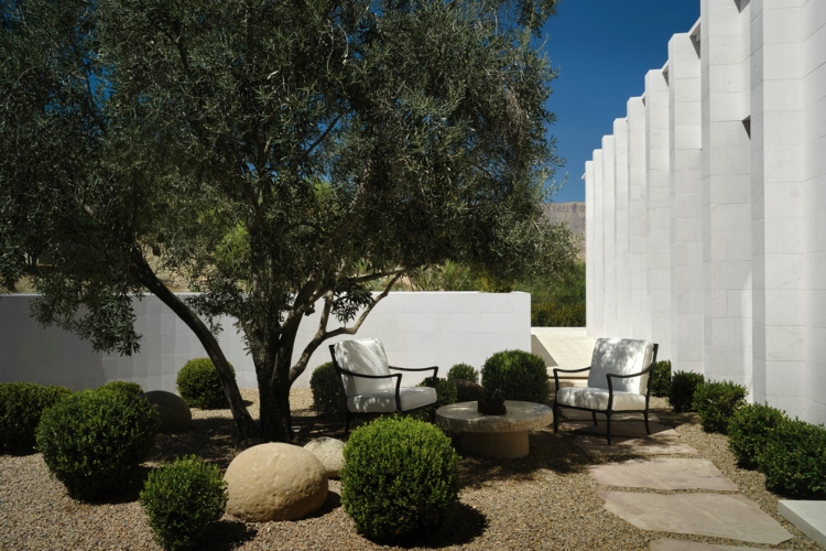 tombolo-skulpturalna-simfonija-u-pustinjskom-pejzazu-nevade-17