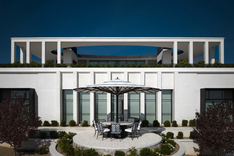 tombolo-skulpturalna-simfonija-u-pustinjskom-pejzazu-nevade-20