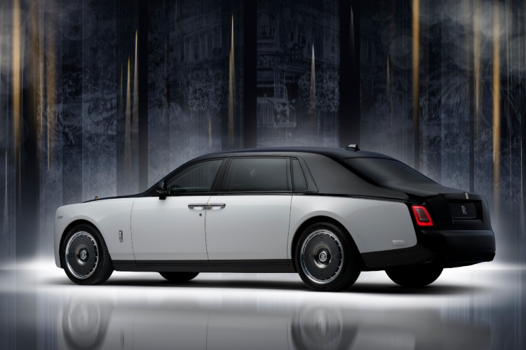 rolls-royce-predstavlja-phantom-centenary-private-collection-remek-delo-koje-slavi-stogodisnjicu-ikone-26