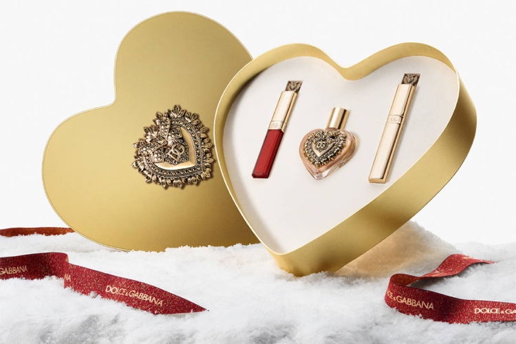 where-wonder-begins-dolcegabbana-otkriva-magiju-praznicnog-darivanja-12