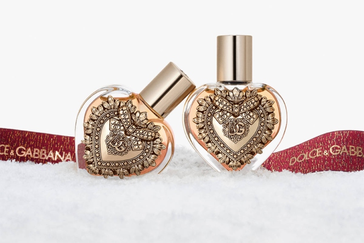 where-wonder-begins-dolcegabbana-otkriva-magiju-praznicnog-darivanja-14