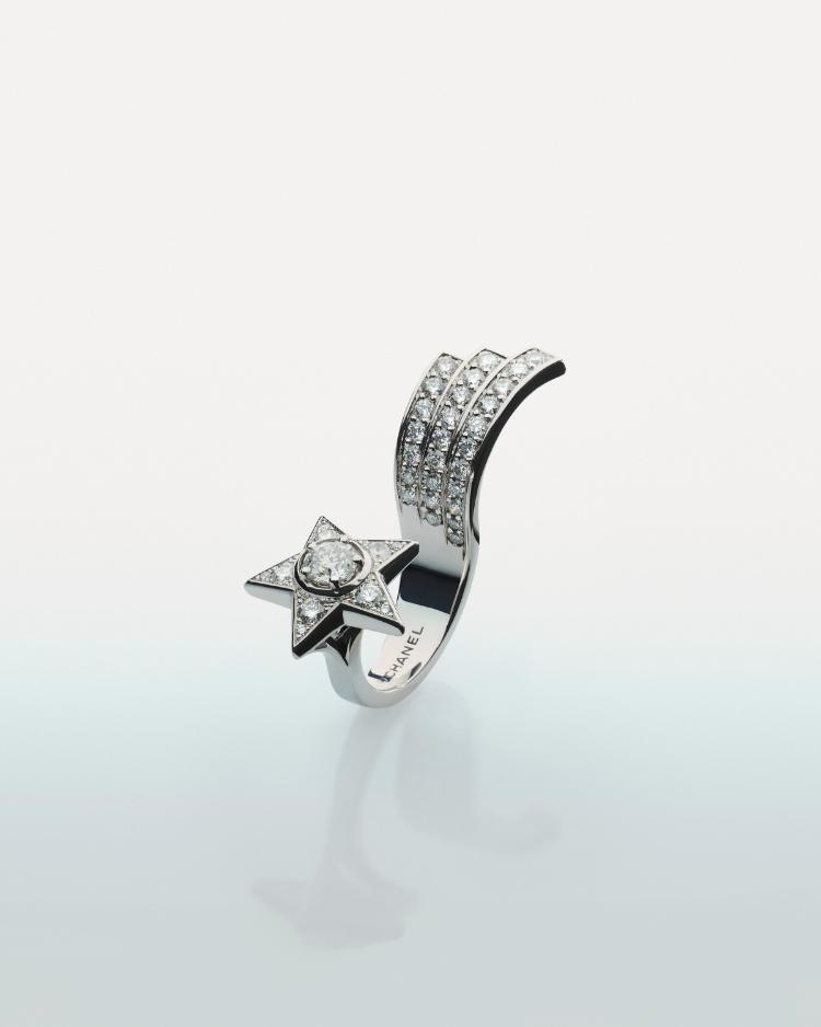 chanel-end-of-year-from-dream-to-reality-praznicna-elegancija-pretvorena-u-zvezdani-sjaj-14