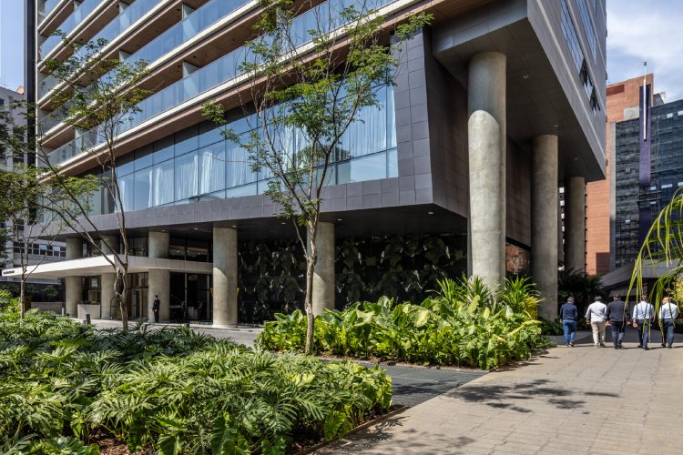 w-hotel-sao-paulo-nova-urbana-ikona-koja-spaja-ritam-grada-arhitekturu-i-savremeni-luksuz-4