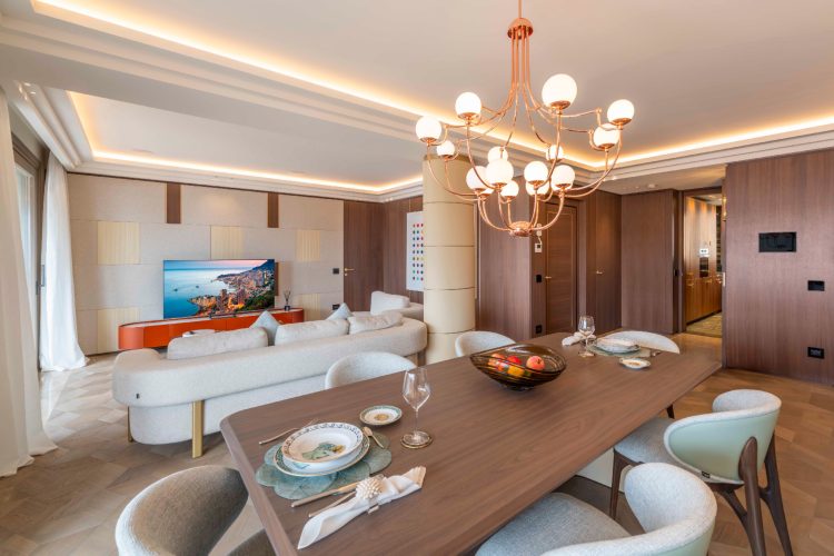 turri-unosi-svoj-potpis-u-calypso-luksuzni-stan-sa-pogledom-na-more-u-srcu-monaka-13