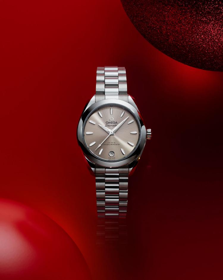 savrsen-praznicni-poklon-omega-seamaster-aqua-terra-blista-u-sezoni-2025-2