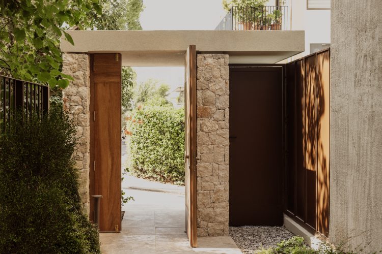 lumen-residence-block722-pretvara-atinsko-stanovanje-u-iskustvo-svetlosti-prirode-i-porodicne-intimnosti-26