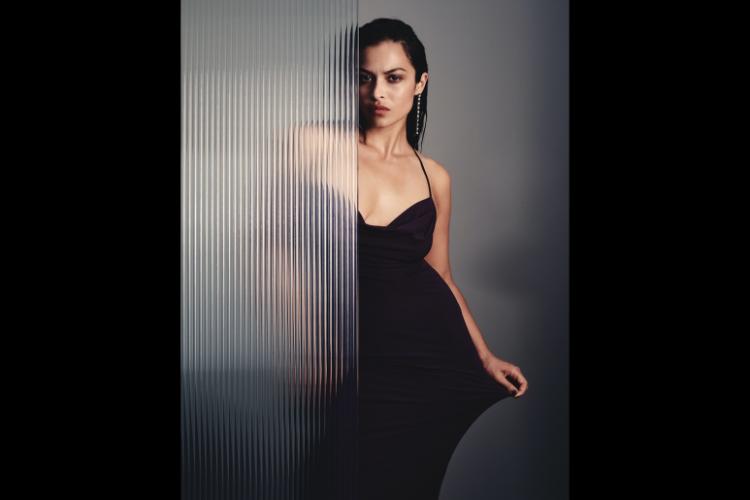 kendis-svonpul-blista-u-kampanji-victorias-secret-very-sexy-2025-2