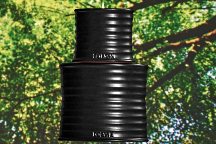 loewe-predstavlja-palo-santo-mirisnu-svecu-luksuzni-ritual-sezone-13