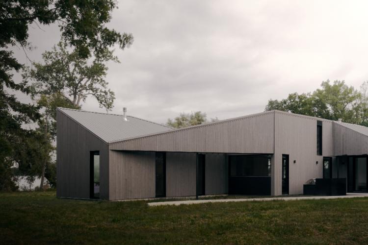 south-bay-house-arhitektura-koja-brise-granicu-izmedu-enterijera-i-pejzaza-10
