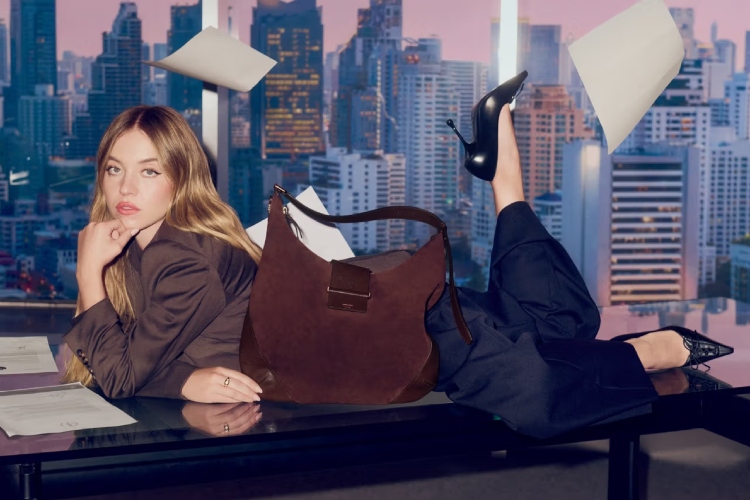 sidni-svini-ponovo-za-jimmy-choo-jesen-2025-u-znaku-glamura-i-fantazije-4