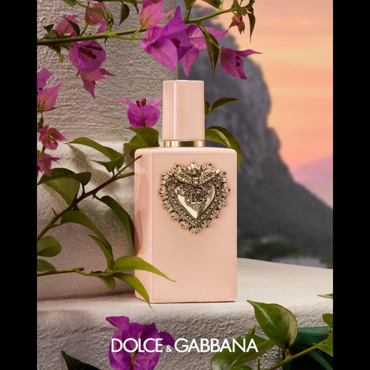 keti-peri-blista-u-kampanji-za-dolce-gabbana-my-devotion-3